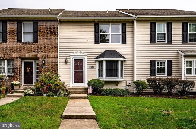 Primary Photo - 4205 Fox Pointe Ct