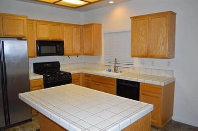 Building Photo - 2860 Blue Oak Ct