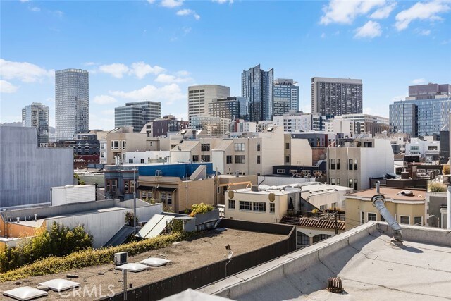 Building Photo - 1220 Folsom St