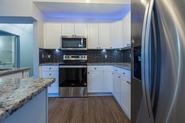 Building Photo - 8081 Crane's Crossing Dr