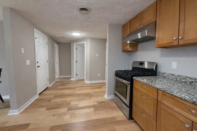 Building Photo - 331 Belleville Ave