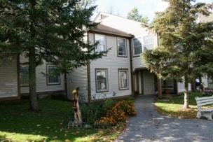 Building Photo - Heritage Lane