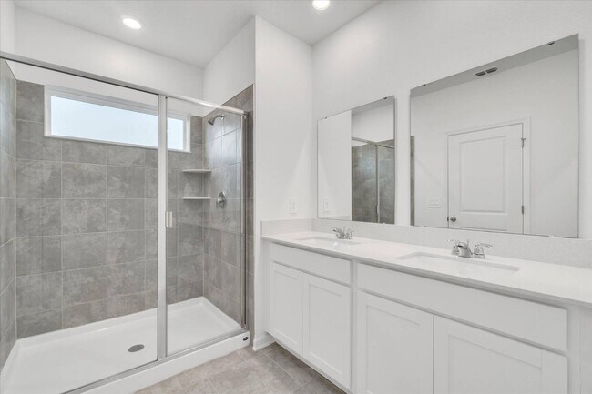 Building Photo - 3157 Laurent Lp