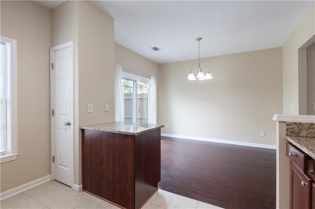 Building Photo - 1038 Annazanes Ct