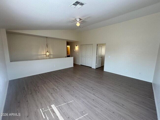 Building Photo - 42406 W Sunland Dr