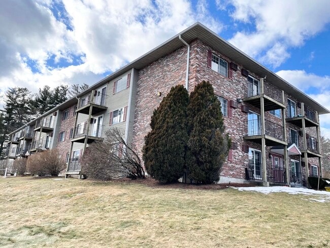 Building Photo - 1311 Hanover St