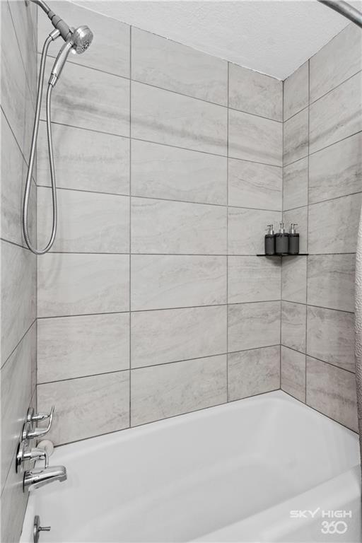 Building Photo - 1305 SE Benton St