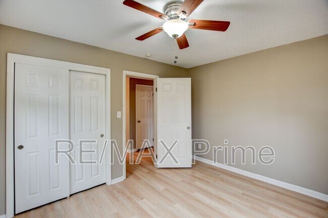 Building Photo - 700 Alder Cir