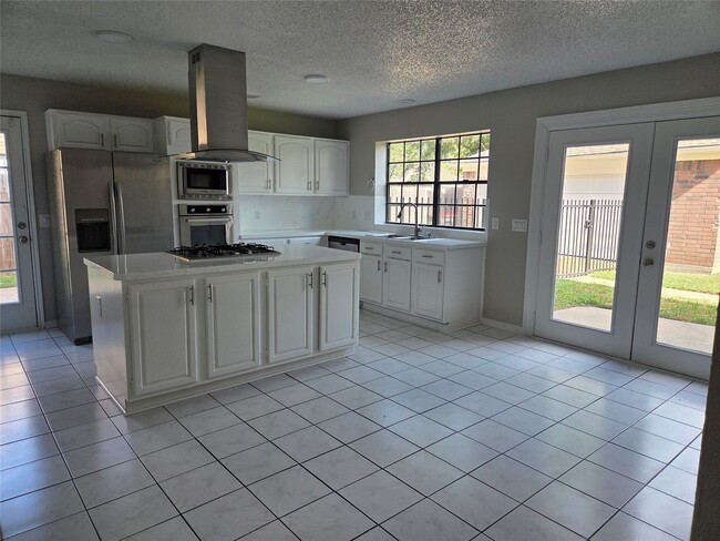 Building Photo - 8715 Rocky Valley Dr