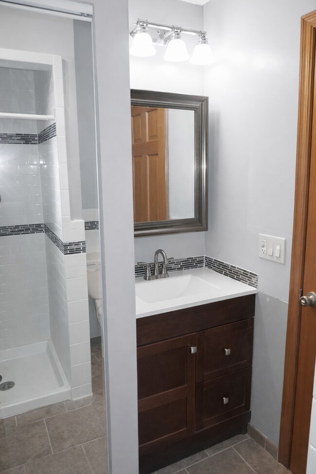 Building Photo - 2905-32ND