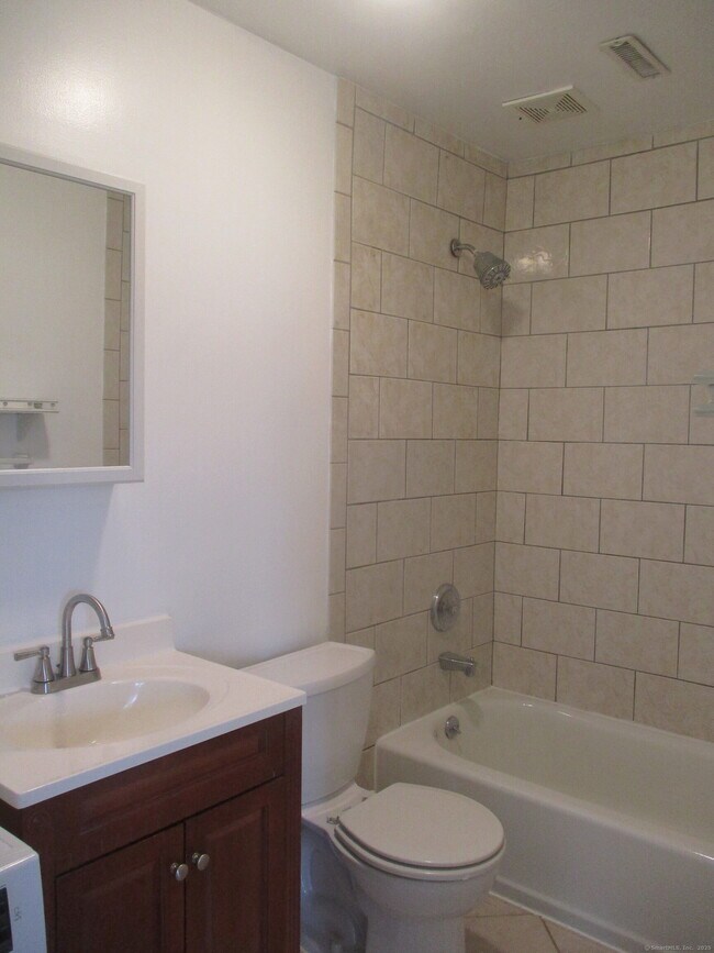 Building Photo - 29 Van Buren Ave