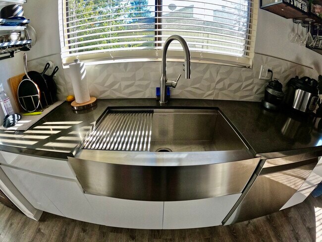 Building Photo - 146 Bean Creek Rd