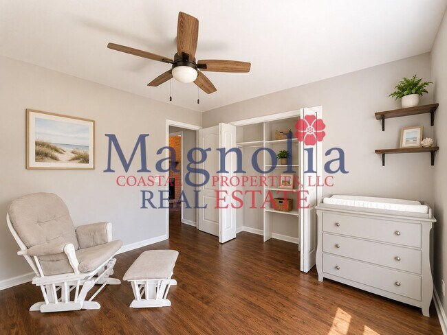 Building Photo - 3 bedrooms, 2 bathrooms in Richmond Hill's Oxford Subdivision