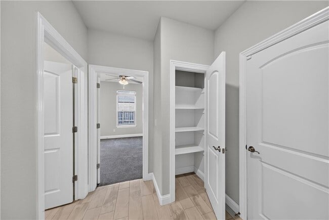 Building Photo - 730 Winston pl