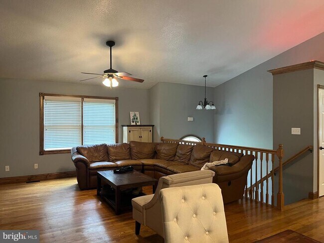 Building Photo - 65 Bentley Dr
