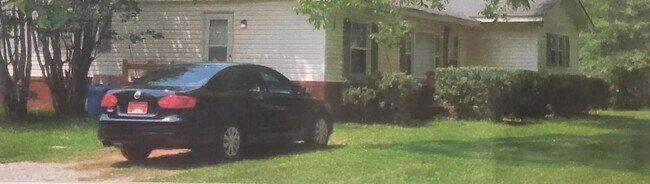 Primary Photo - 5031 N Blackstock Rd