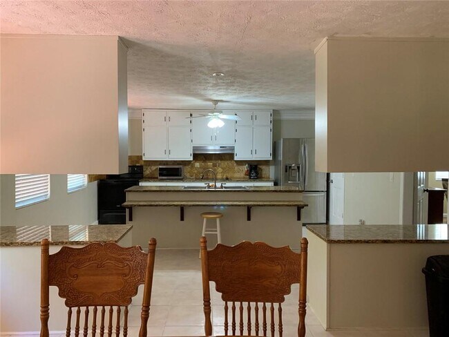 Building Photo - 1615 Oklahoma Dr