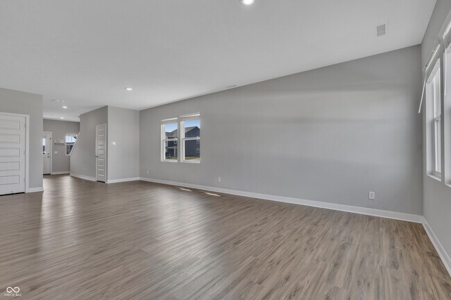 Building Photo - 76 Fernleaf Dr