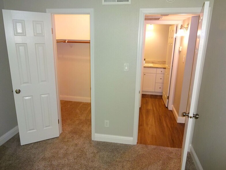 Building Photo - 2300 G St