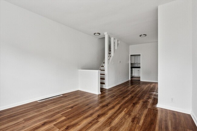 Building Photo - 3 Bedroom House Germantown- Rent Ready!