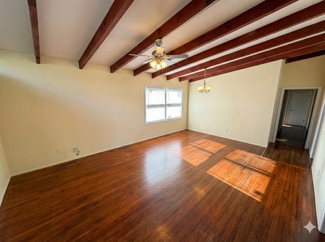 Building Photo - 2820 Riverview Rd