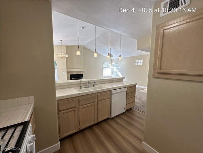 Building Photo - 2251 Wigwam Pkwy