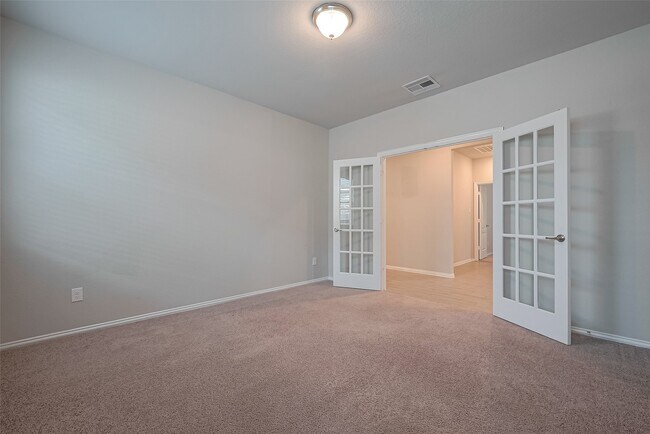 Building Photo - 31415 Conover Dr