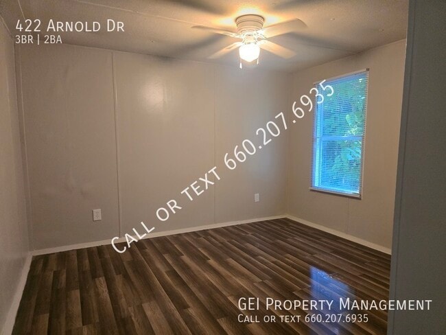 Building Photo - 422 Arnold Dr
