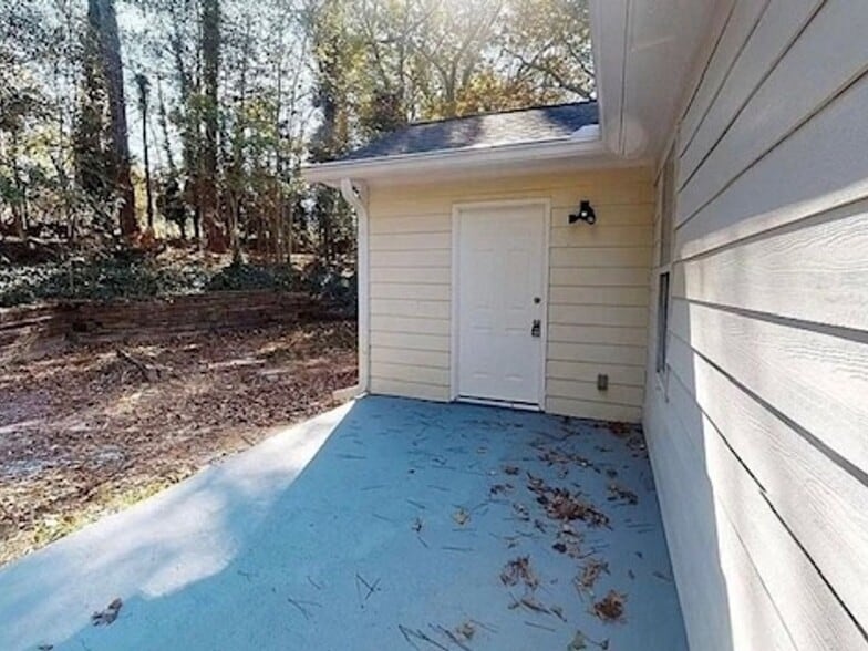 Building Photo - 340 Willis Mill Rd SW