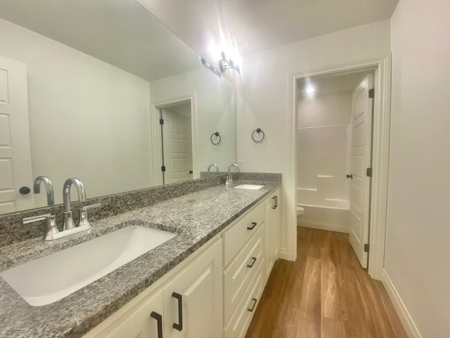 Building Photo - Now available in Cooper - 4 bed 3 bath 2 c...