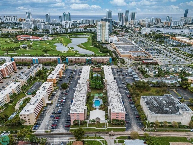 Building Photo - 200 NE 12th Ave