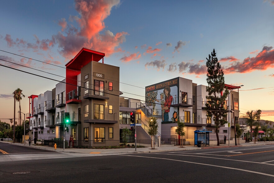 Mission33 1300 W Mission Blvd Pomona CA 91766 Apartment Finder