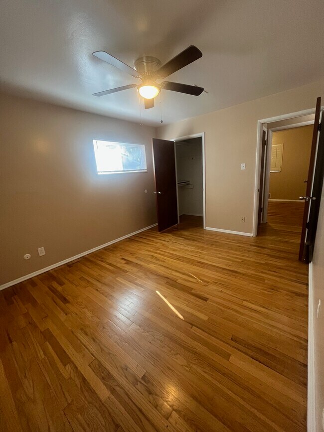 Building Photo - 6448 Iris Way