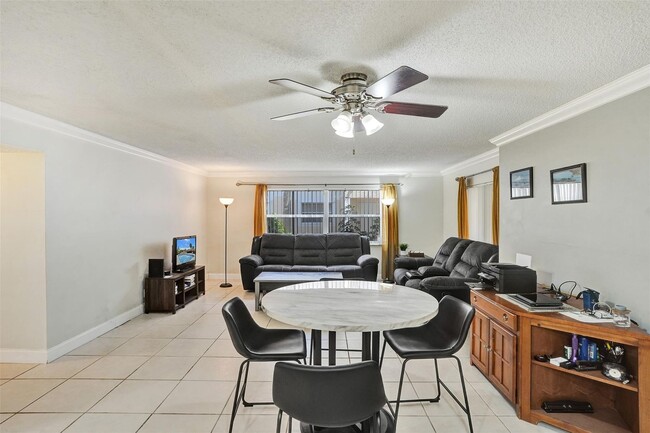 Building Photo - 12215 Royal Palm Blvd