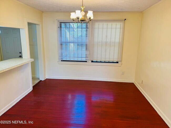 Building Photo - 8041 Oakwood St