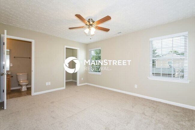 Building Photo - 3 Bedroom Pet-Friendly Home in Raleigh, NC with Main Street Renewal