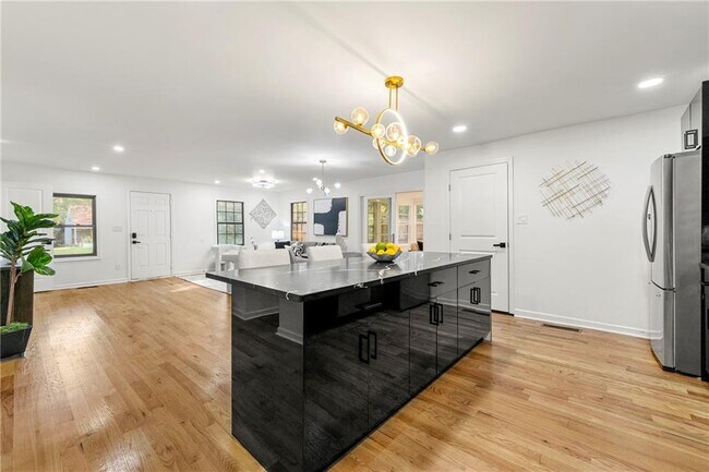 Building Photo - 1797 Willis Mill Rd SW