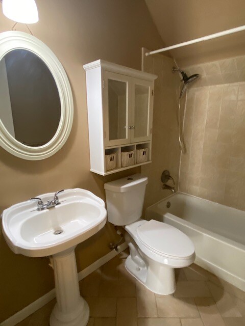 Building Photo - 5381 Lynbrook Landing