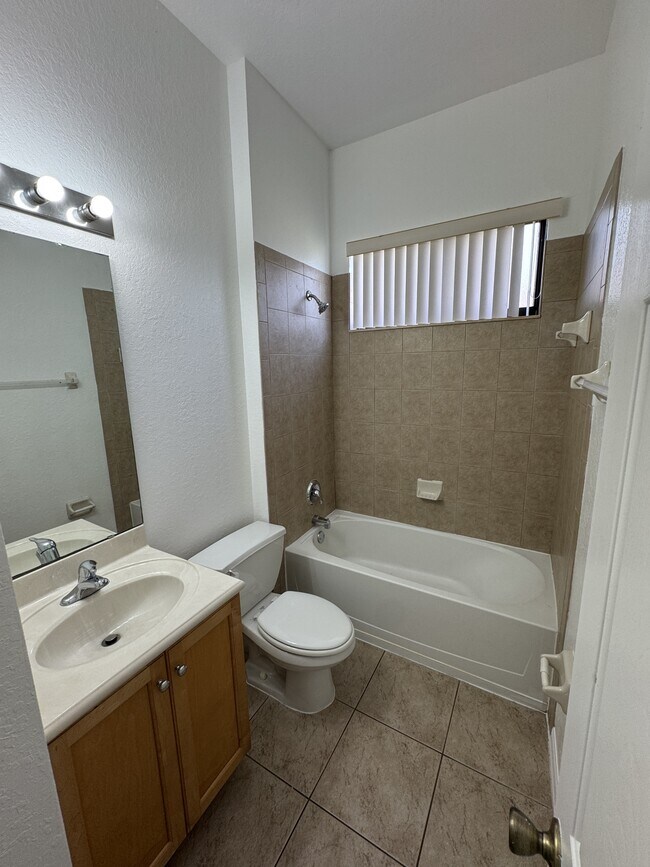 Building Photo - 446 Caraway Dr