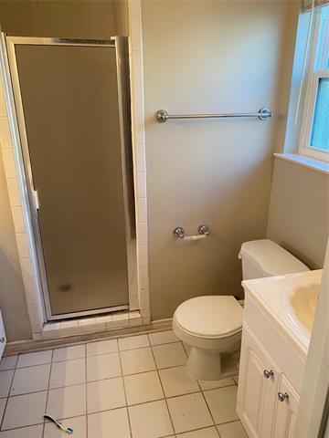 Building Photo - 5913 Hanson Dr