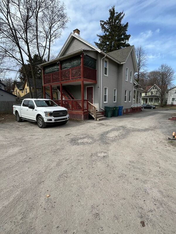 Building Photo - 353-355 Pearl St