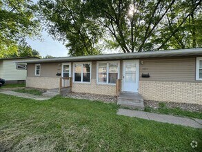 Building Photo - HM 2607/2609 Magnolia Drive