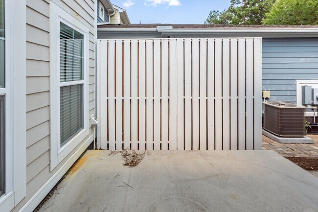 Building Photo - 3437 Fairwater Pl