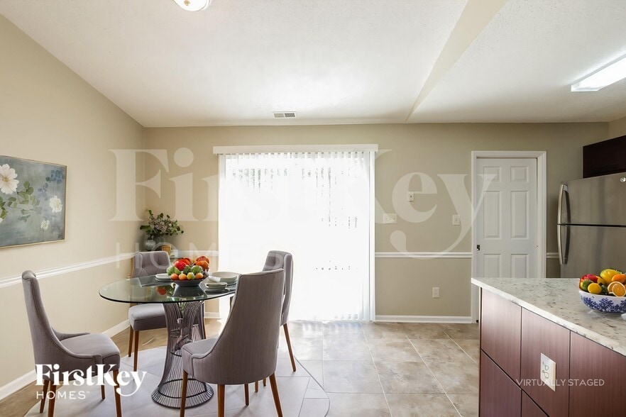 Building Photo - 3204 Faircroft Way