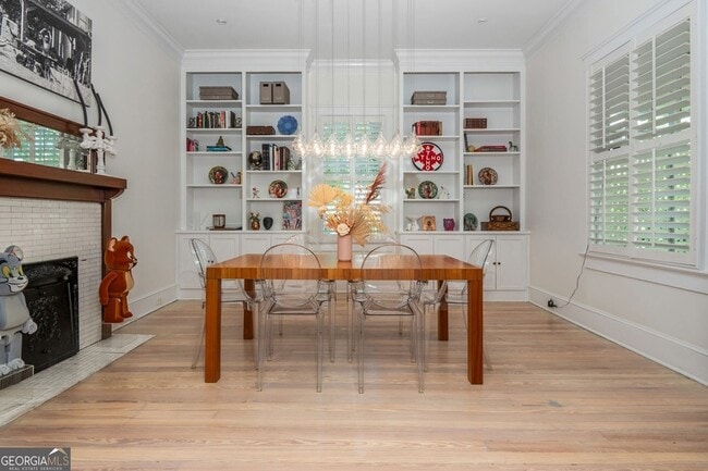 Building Photo - 242 Haralson Ave NE