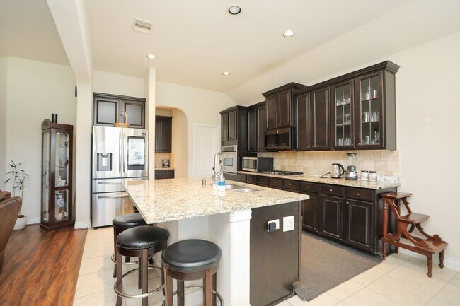 Building Photo - 23310 Parkway Lakes Ln