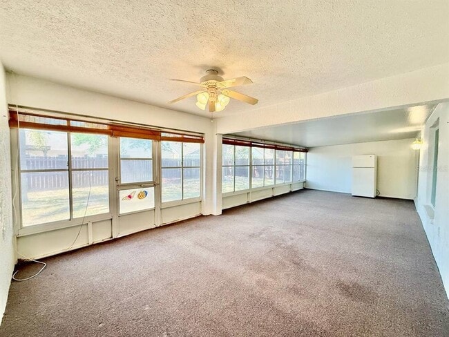 Building Photo - 9815 La Vonda St