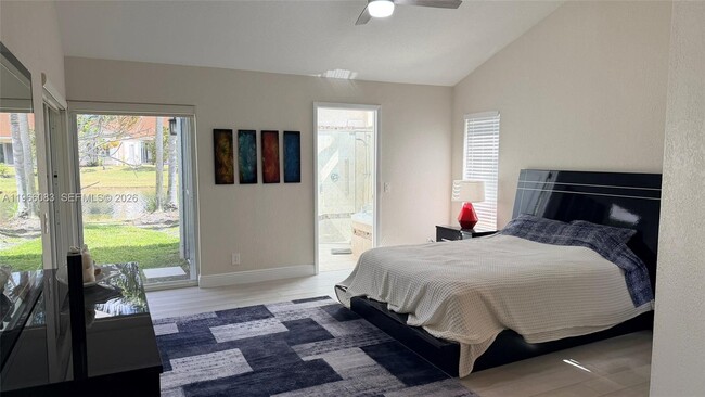 Building Photo - 582 Spinnaker