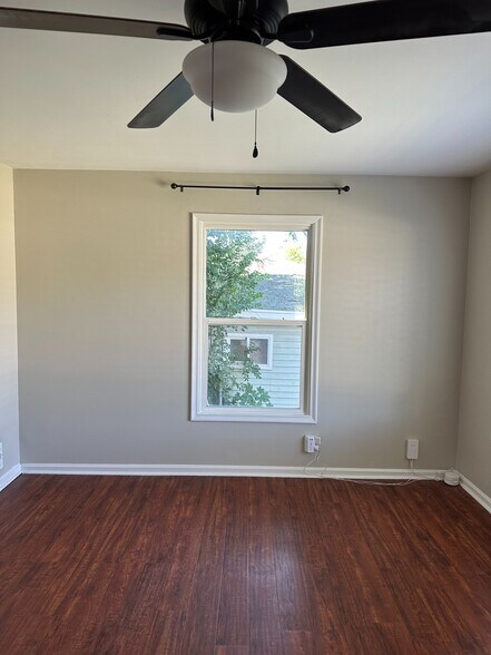 Building Photo - 1463 W Arapahoe Ave