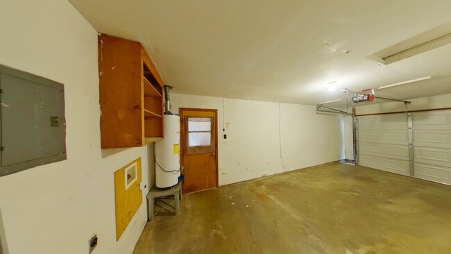 Building Photo - 3704 Senator St